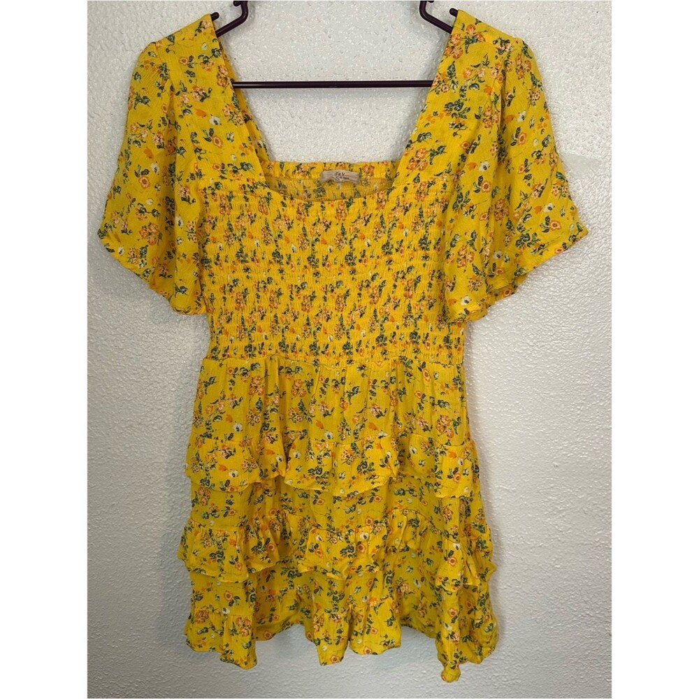100% rayon boho chic flowy floral yellow top blouse women’s medium ruffle sleeve